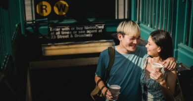 10 Tanda Cinta Sejati: Mengenali Cinta yang Mendalam